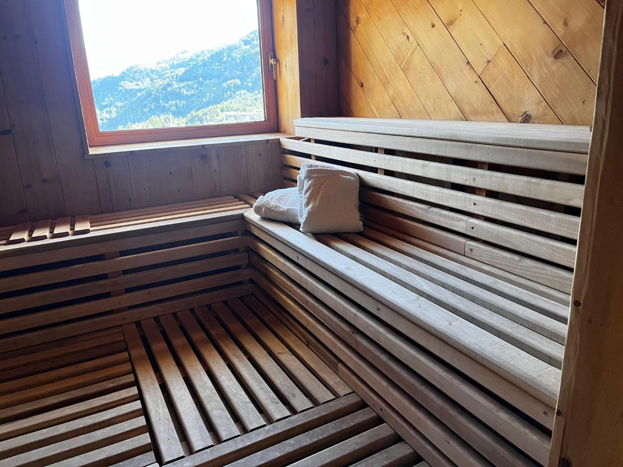 Hotel Holiday Debili Sauze D'Oulx Exterior foto