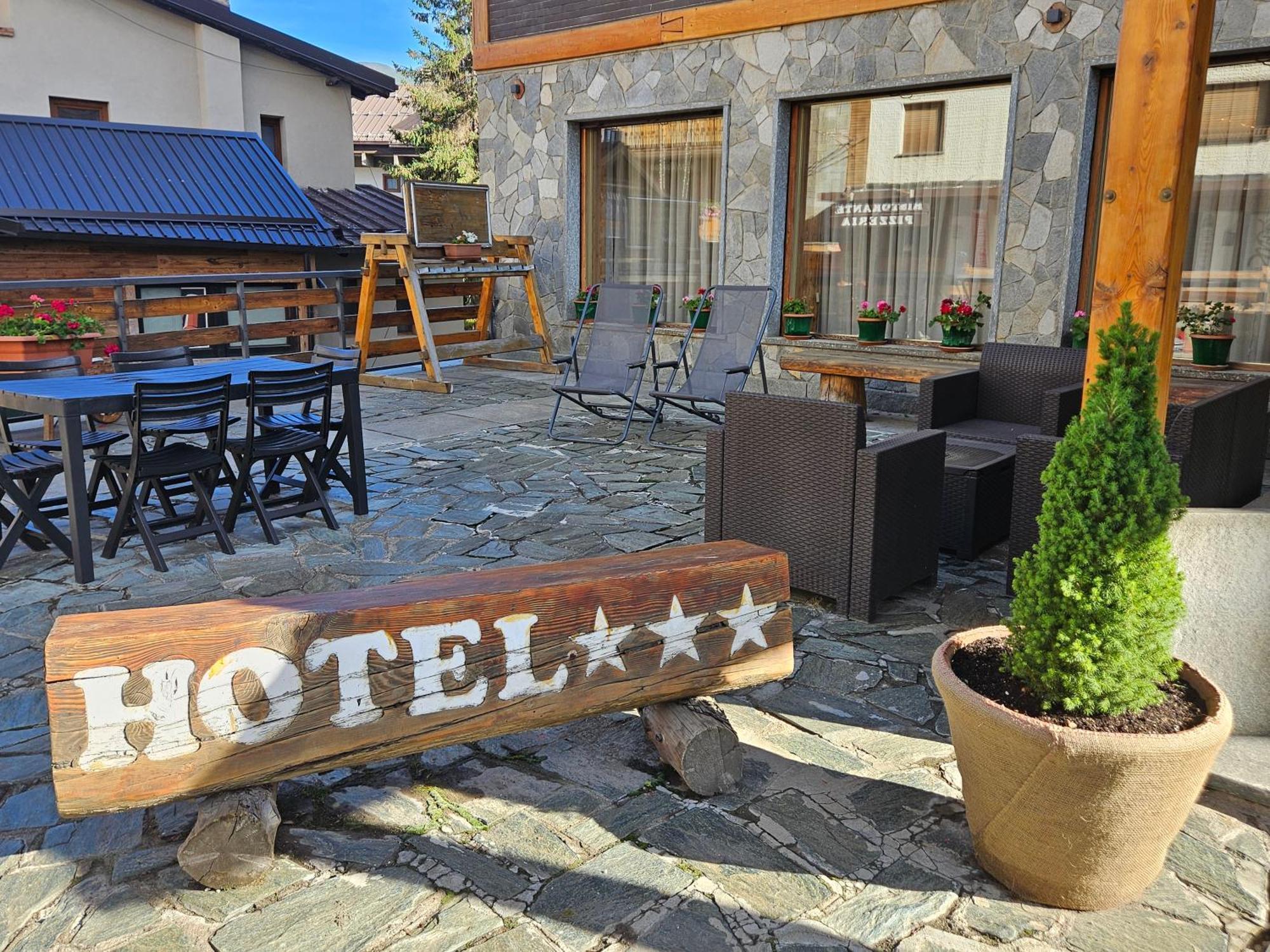 Hotel Holiday Debili Sauze D'Oulx Exterior foto