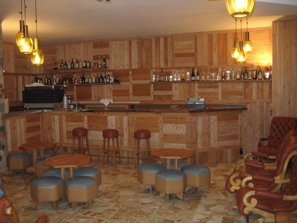 Hotel Holiday Debili Sauze D'Oulx Exterior foto