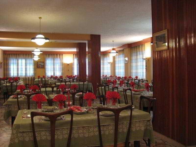Hotel Holiday Debili Sauze D'Oulx Exterior foto